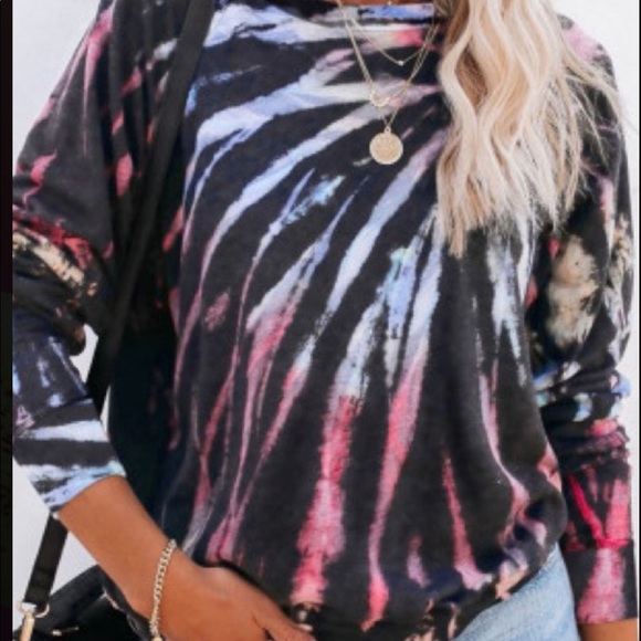 TYE DYE SOFT LONG SLEEVE PULLOVER TOP, BLACK MULTI - Picture 8 of 8